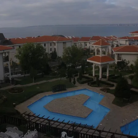 In Kambani 1 Apartcomplex Sveti Vlas