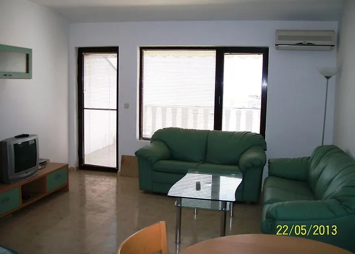 In Kambani 1 Apartcomplex 圣弗拉斯